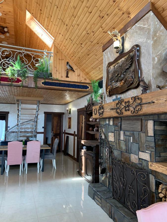 Relax Complex Hotel Boryspil Bagian luar foto