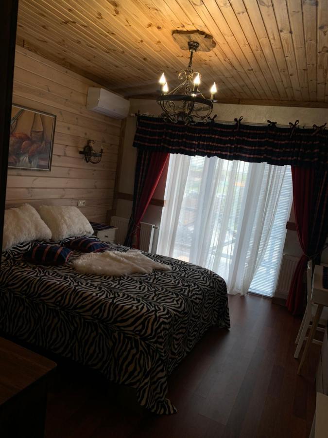 Relax Complex Hotel Boryspil Bagian luar foto