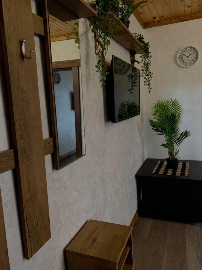 Relax Complex Hotel Boryspil Bagian luar foto